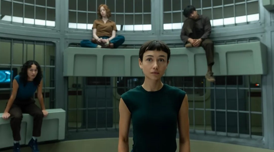     Кадр из сериала «Чужой: Земля» (2025)