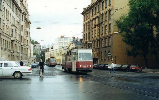 Источник - https://granmax.ru/spb-v-2000-godu