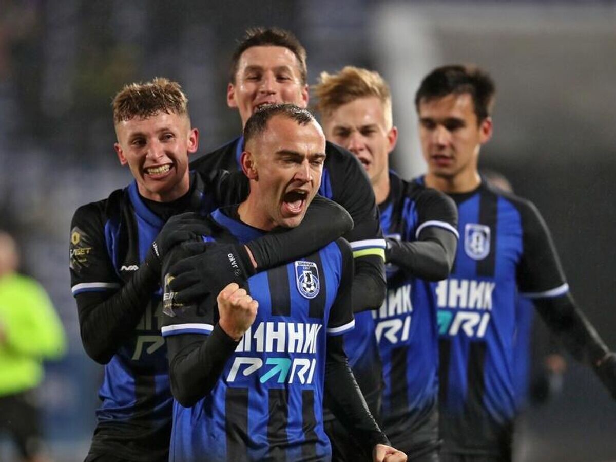    Футболисты "Шинника"© Фото : Пресс-служба ФК "Шинник"