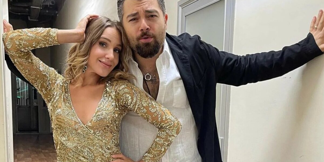 "Случайный звонок и дом мечты наш": история загородного особняка Юлии Ковальчук и Алексея Чумакова