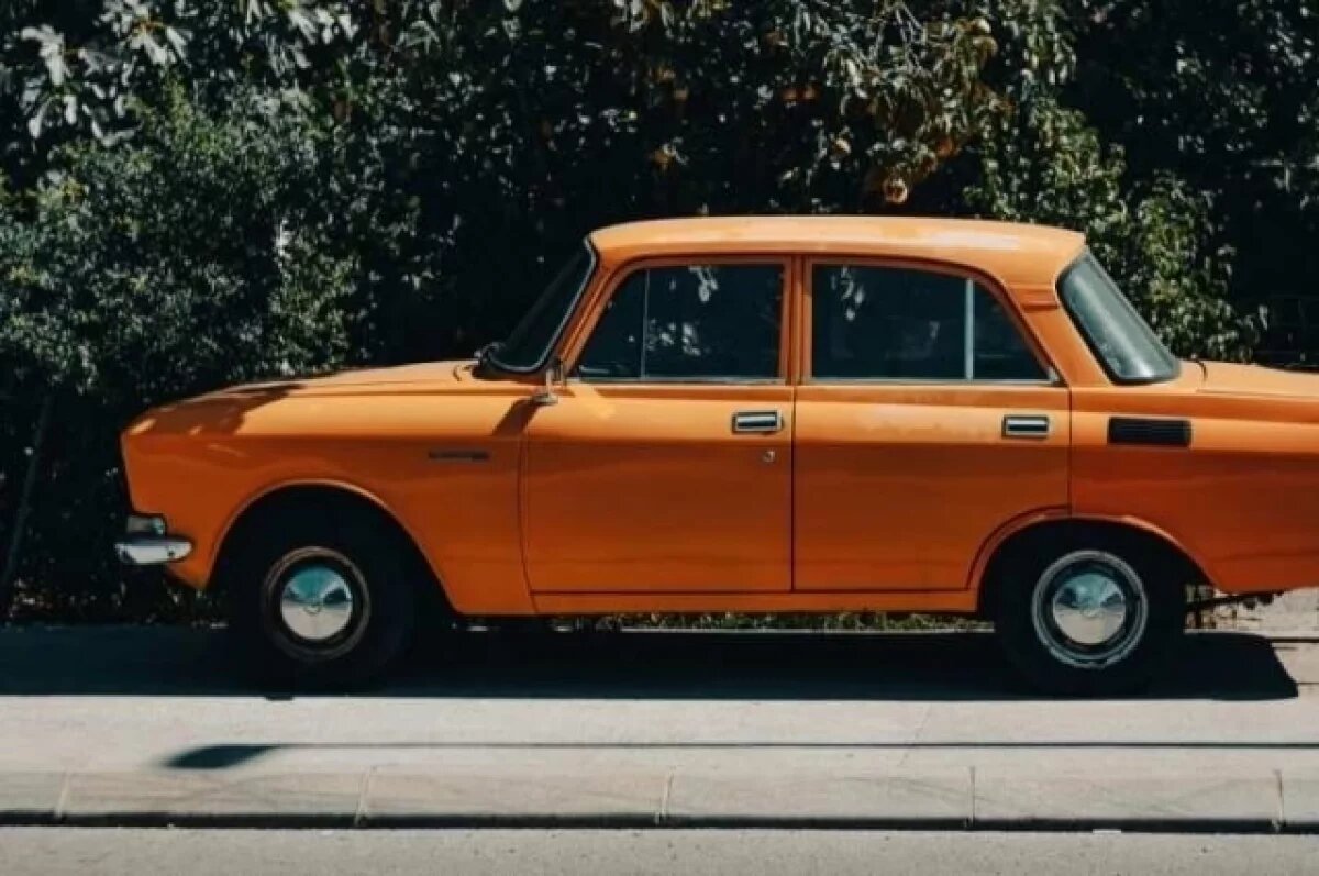    Коллекционный 70-летний «Москвич-401» продают в Новосибирске