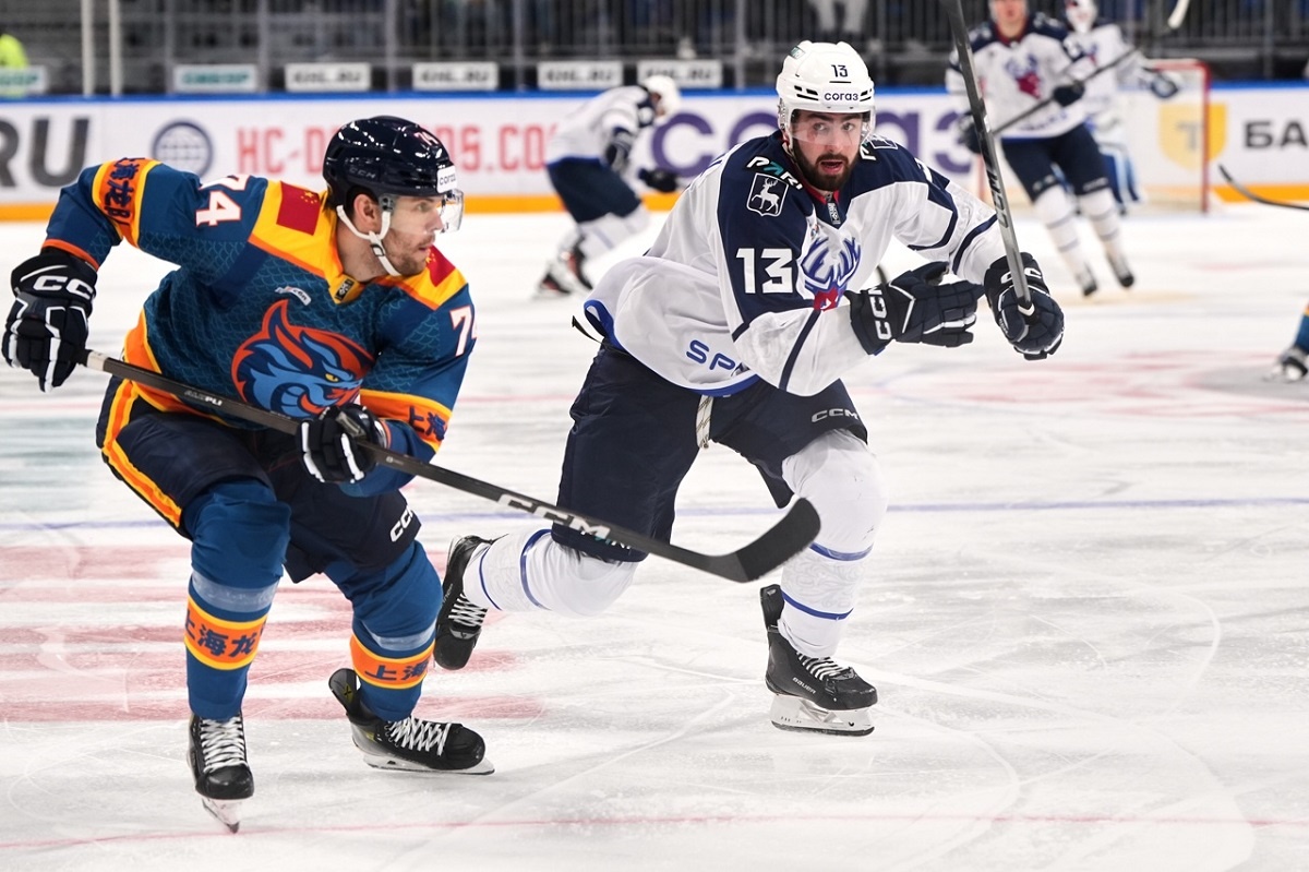    Дебютант «Торпедо» Егор Соколов за 7 матчей набрал 5 очков (2 + 3) при показателе полезности +5