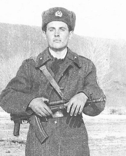 Ефрейтор ПВ КГБ СССР В. Побрецов по прибытии в Московский погранотряд КСАПО