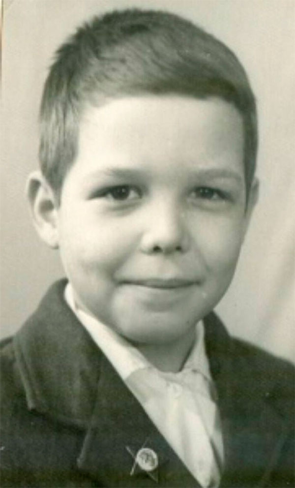 Александр Любимов в детстве