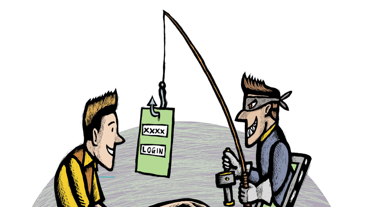 Яркая приманка часто скрывает собой крючок