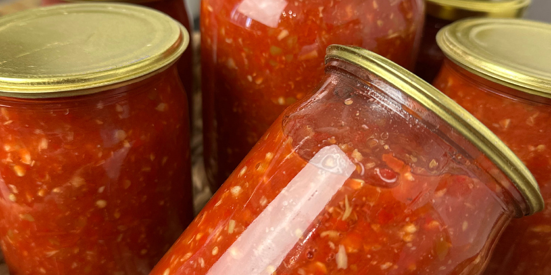 🌶 Острая аджика на зиму — семейный рецепт с огоньком