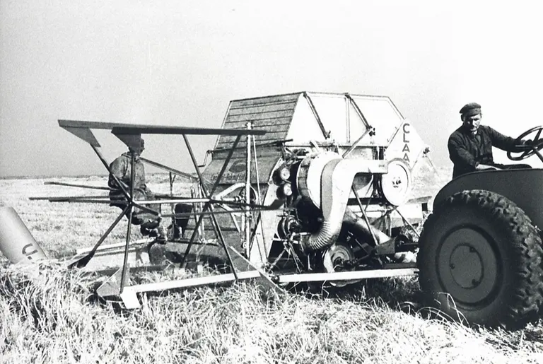 ЗЕРНОУБОРОЧНЫЙ И СНОПОВЯЗАЛЬНЫЙ КОМБАЙН (MBD) CLAAS (1936)