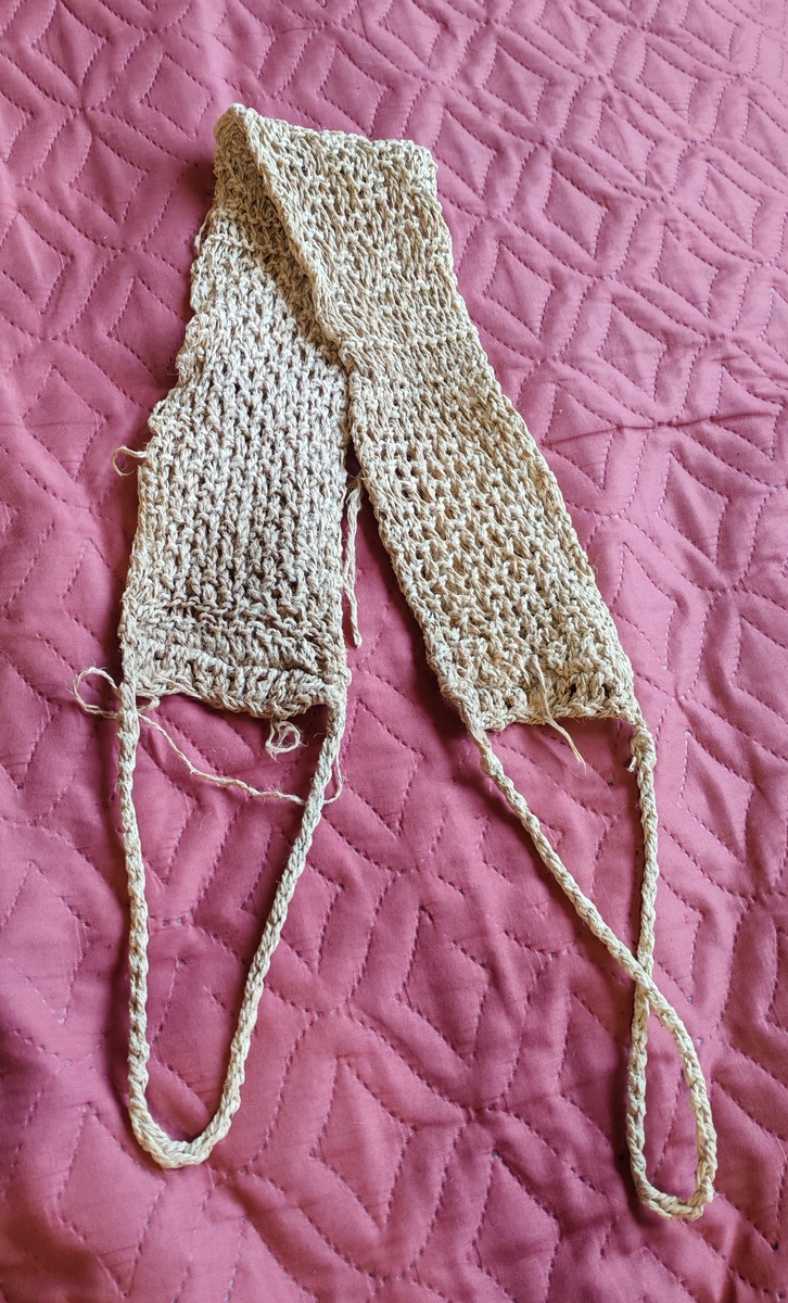 Старая мочалка из джута