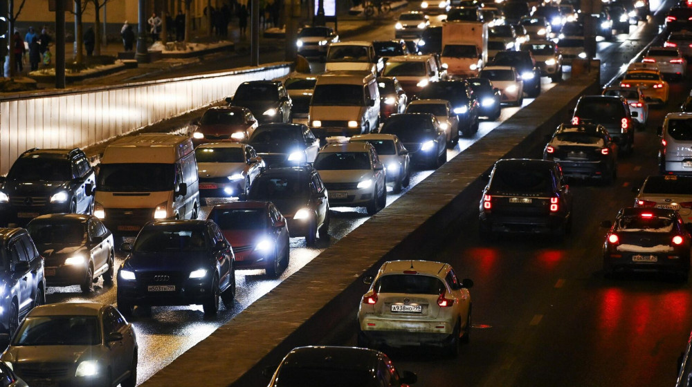    Москва в плену пробок сегодня — что же случилось на дорогах?