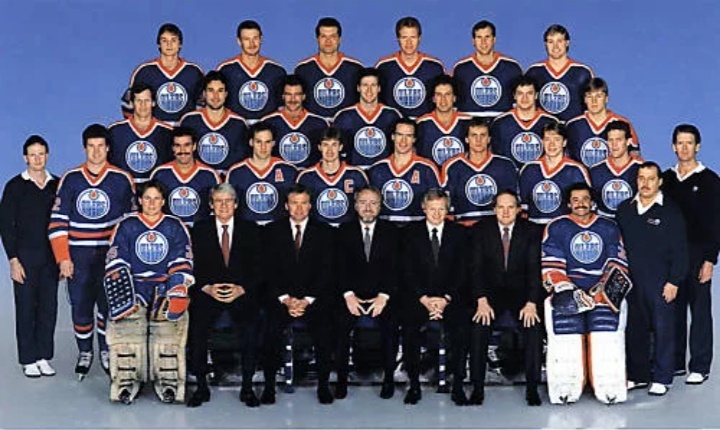 Изображение из открытых источников ("Эдмонтон" времён У.Гретцки)