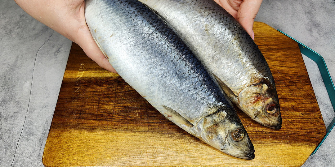 Домашняя солёная селёдка — вкуснее и дешевле магазинной! Теперь готовлю только по этому рецепту
