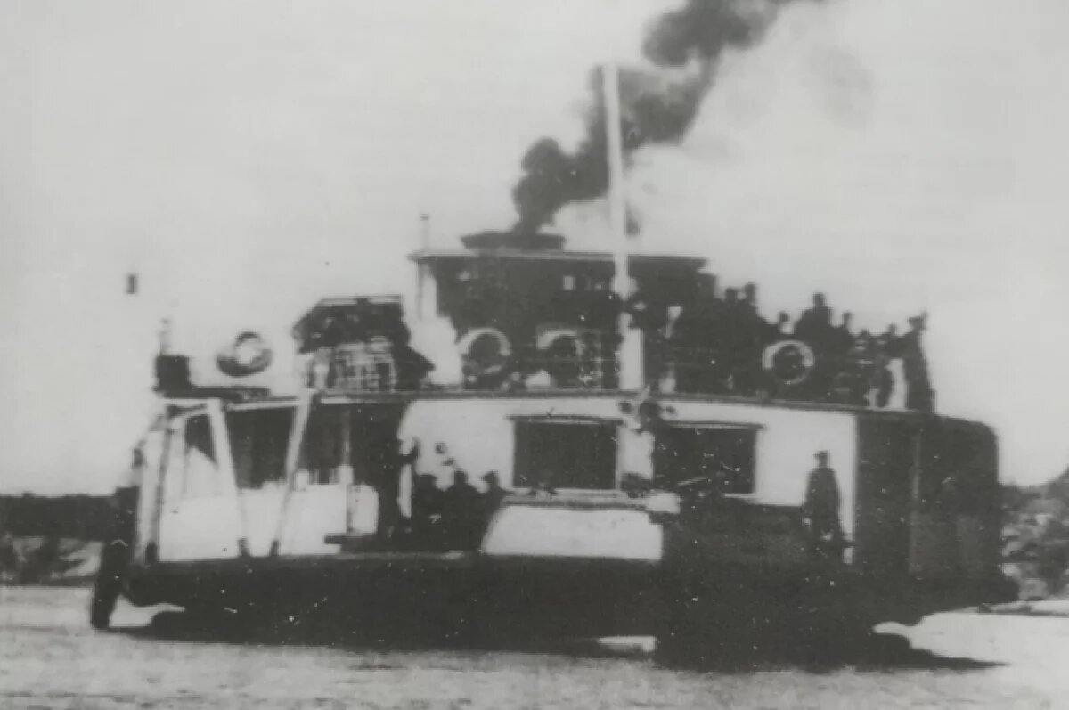    Под Новосибирском 80 лет назад на пароходе заживо сгорели фронтовики