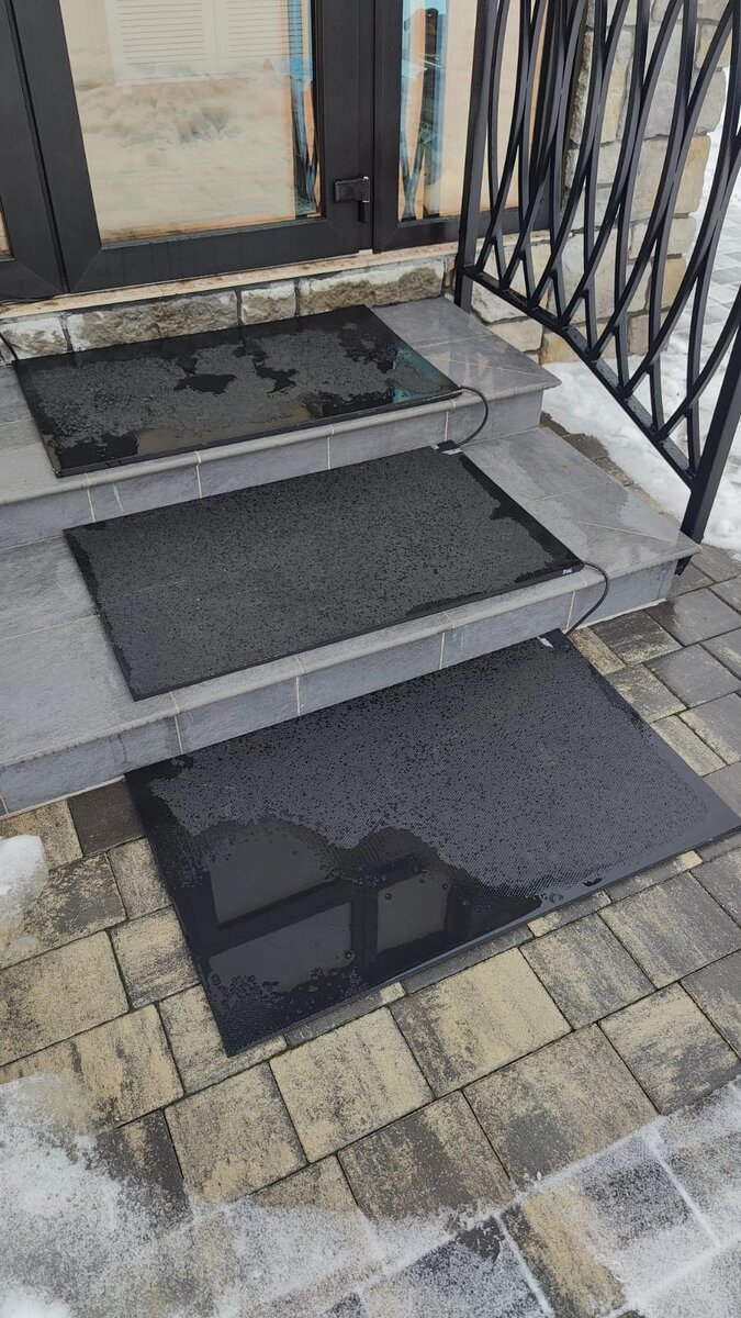    Антисугробные ступеньки. Фото: Личный архив/ Виталий Самойлов