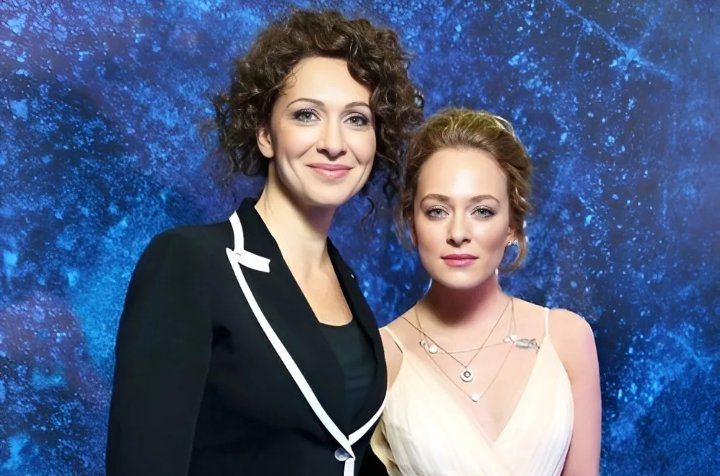 Ксения и её дочь Аглая.