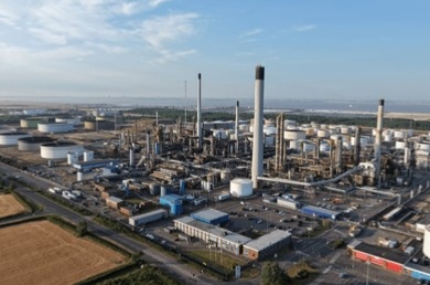 Нефтеперерабатывающий завод 