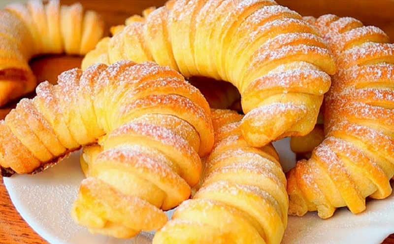 Рогалики с шоколадной пастой: быстрый десерт для уютного чаепития