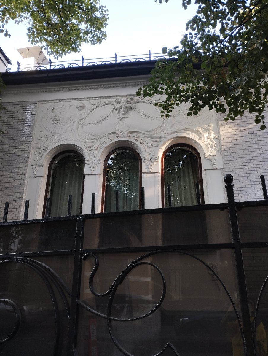 Где то в центре.фото мое.