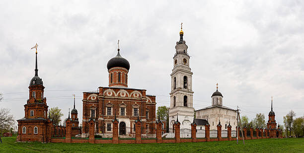 Старейший город Подмосковья! А у него и сюжет соответствующий!