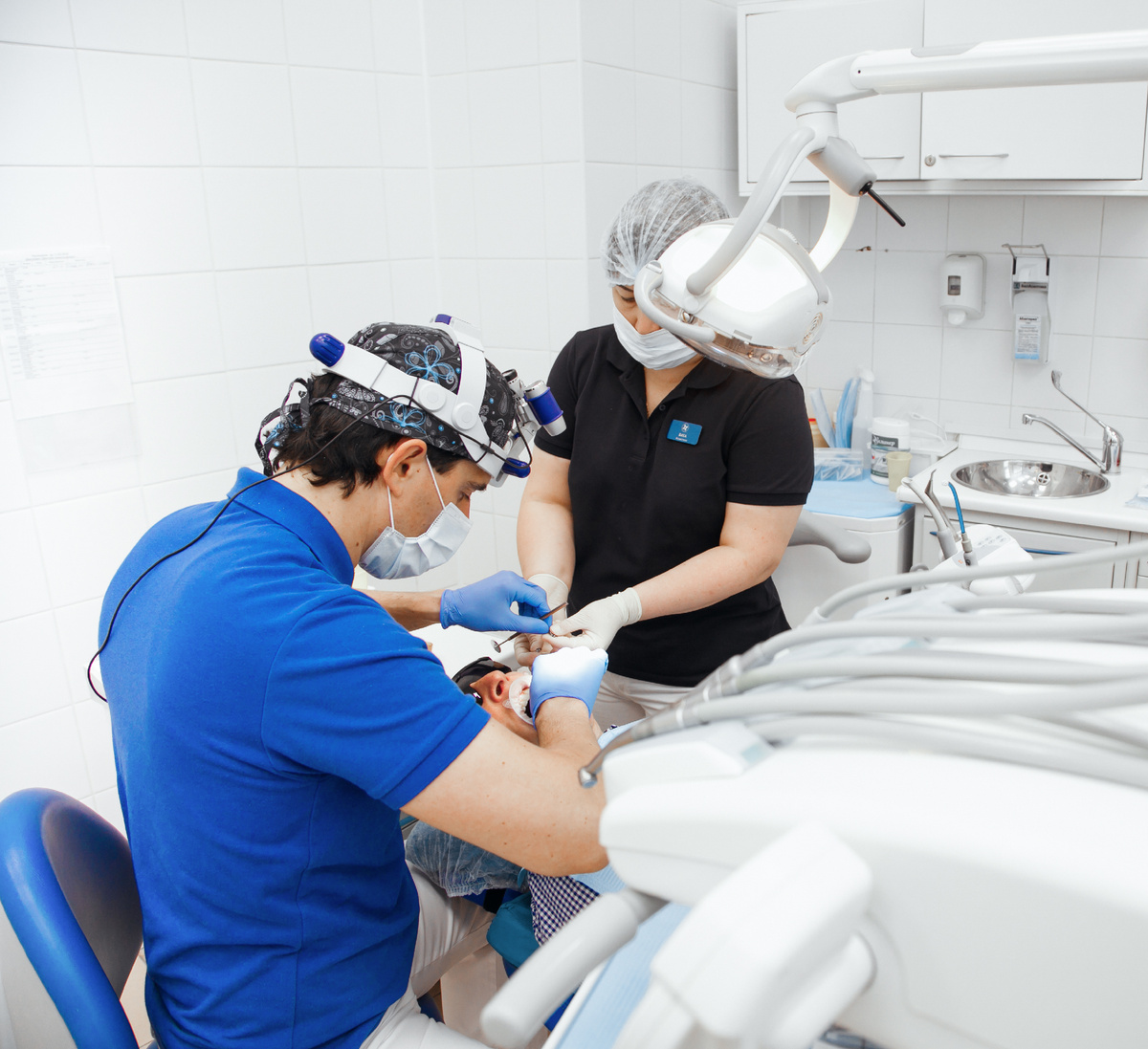 Фотография взята с сайта стоматологии Дмитрович Фэмили https://www.dmitrovich.ru/