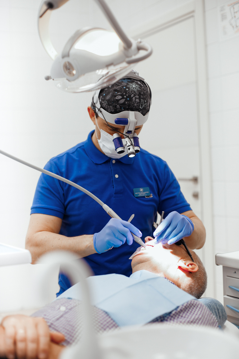 Фотография взята с сайта стоматологии Дмитрович Фэмили https://www.dmitrovich.ru/