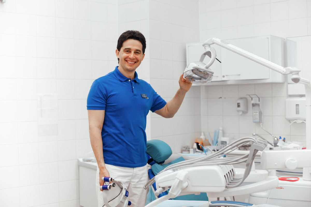 Фотография взята с сайта стоматологии Дмитрович Фэмили https://www.dmitrovich.ru/