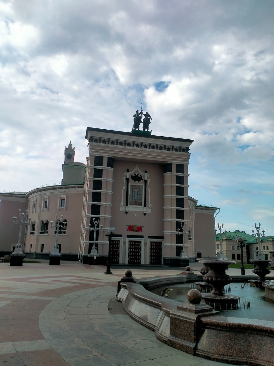 Театр оперы и балета