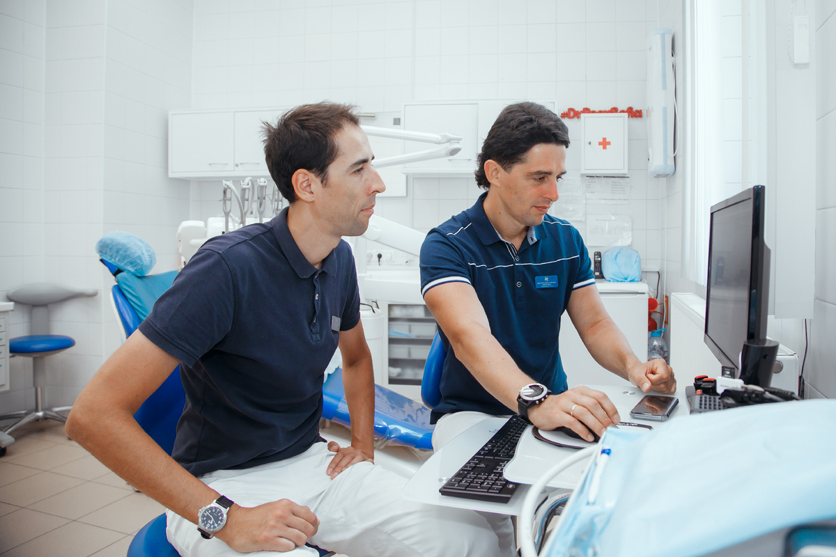 Фотография взята с сайта стоматологии Дмитрович Фэмили https://www.dmitrovich.ru/