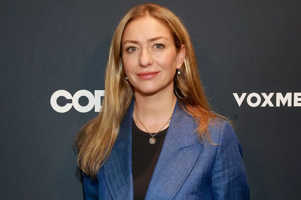 Уитни Вулф Хёрд