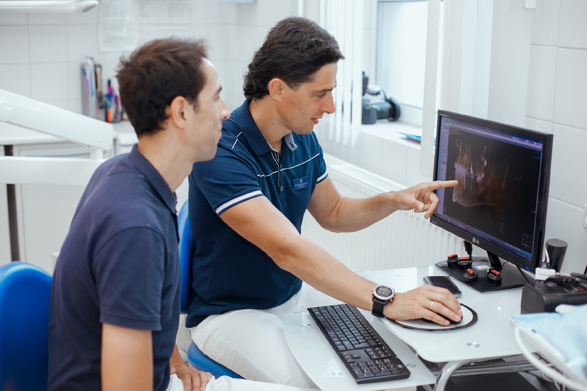 Фотография взята с сайта стоматологии Дмитрович Фэмили https://www.dmitrovich.ru/