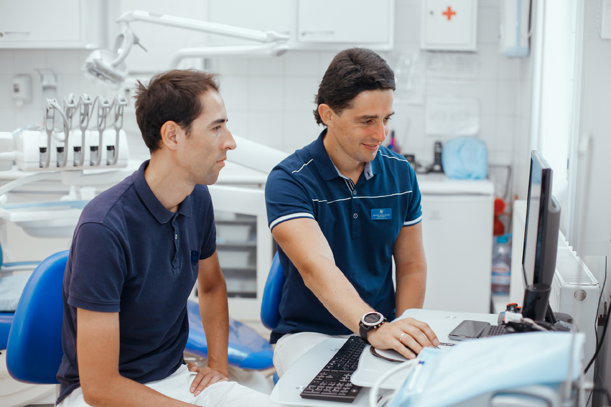 Фотография взята с сайта стоматологии Дмитрович Фэмили https://www.dmitrovich.ru/