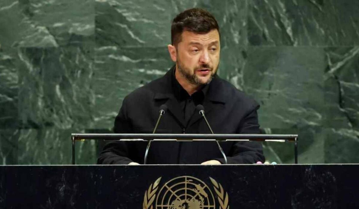     Владимир Зеленский. Источник: ria.ru Автор фото: Spencer Platt