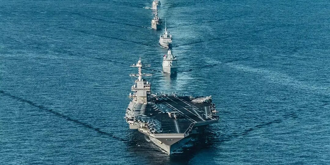 «Самый мощный в мире корабль» посылает «сигнал» России
