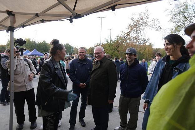    В Кирове открыли граффити-стену для уличных художников