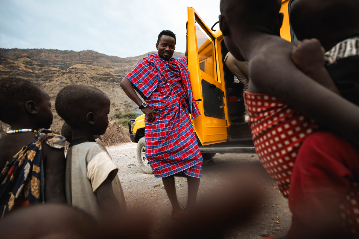 Все больше представителей племени масаи привлекаются к работе в туристическом секторе Танзании. Фото: Altezza Travel