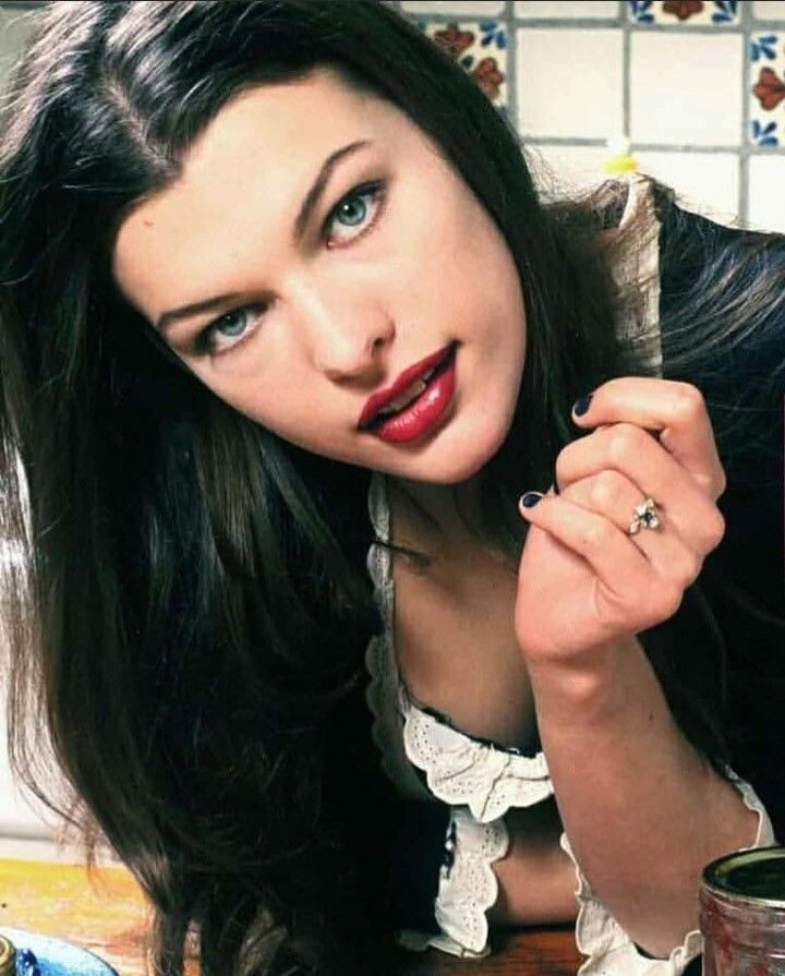 Мила Йовович: яркие фото знаментиой американской актрисы, считающей себя русской. Фото из Яндекс картинки