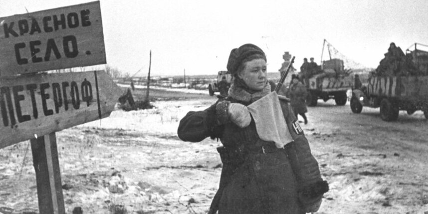    Регулировщица, 1944 г.Кудояров Б.П.