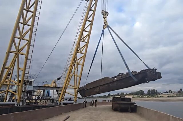    Что за самоходные понтоны времен ВОВ подняли со дна Волги в Волгограде?