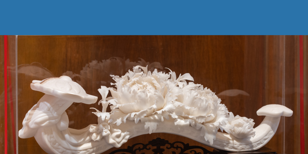 Застывшая поэзия. Китайский белый фарфор Дэхуа