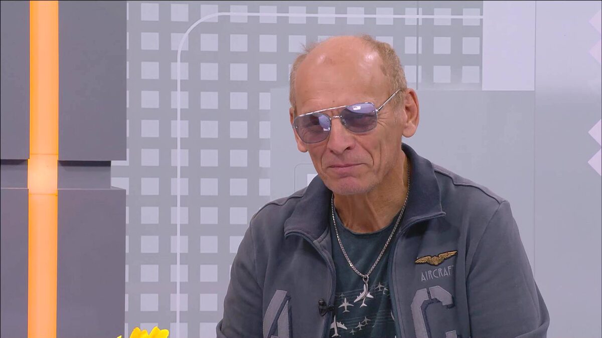    Летчик-инструктор из Уфы совершит прыжок из стратосферы на Южный полюс