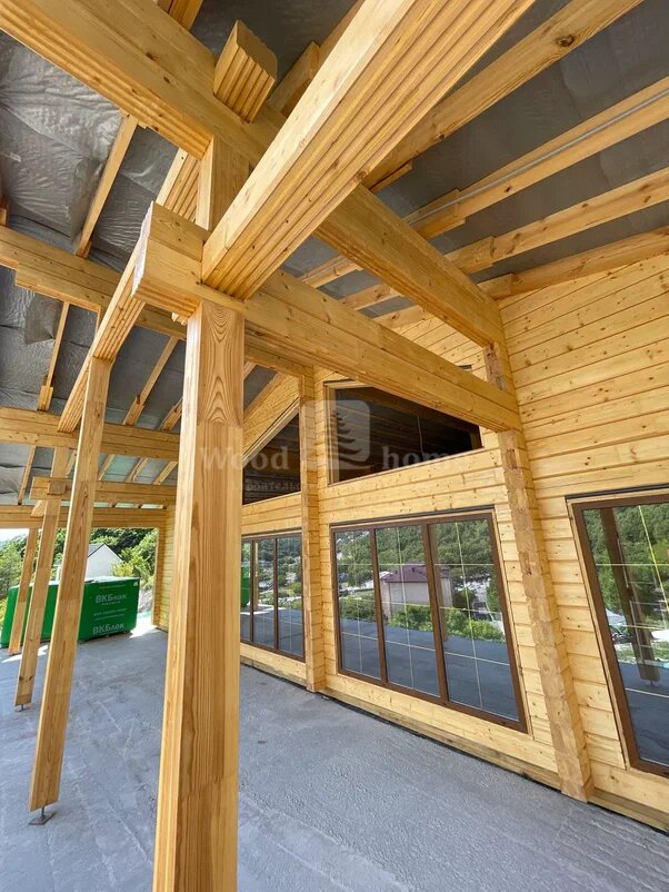 На фото: работа компании WOOD HOME