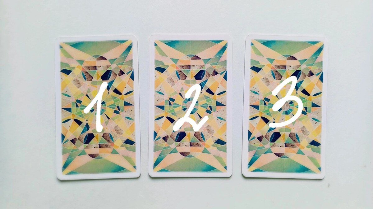 ❓Чем я могу вам помочь❓

Моё имя Алия, я занимаюсь таро терапией, работаю со страхами, фобиями, тенью, через подсознание и разговор с душой 

Я люблю работать с бессознательным и подсознанием, просматриваю людей через видение и понимание мужской и женской психологии. Помогу пережить развод, выход из тяжёлых отношений, наладить семью, встретить новую любовь. 

А еще я люблю тему денег и бизнеса, регулярно провожу консультации по поводу реализации себя, поиска себя, и тд увеличения дохода в разы. Помогаю выйти из застоя, понять в чем ваш путь, где вы остановились, как понять и найти себя

Поддержать канал, ваша благодарность 🙏
Связаться со мной 8 982 494 04 24