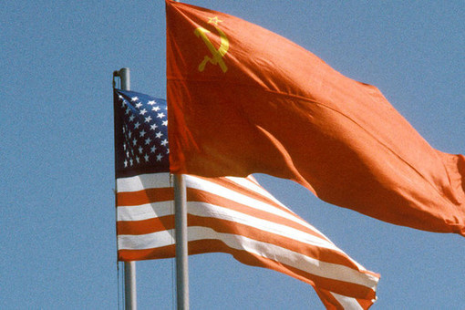 На установление дипломатических отношений США и СССР потратили 15 лет