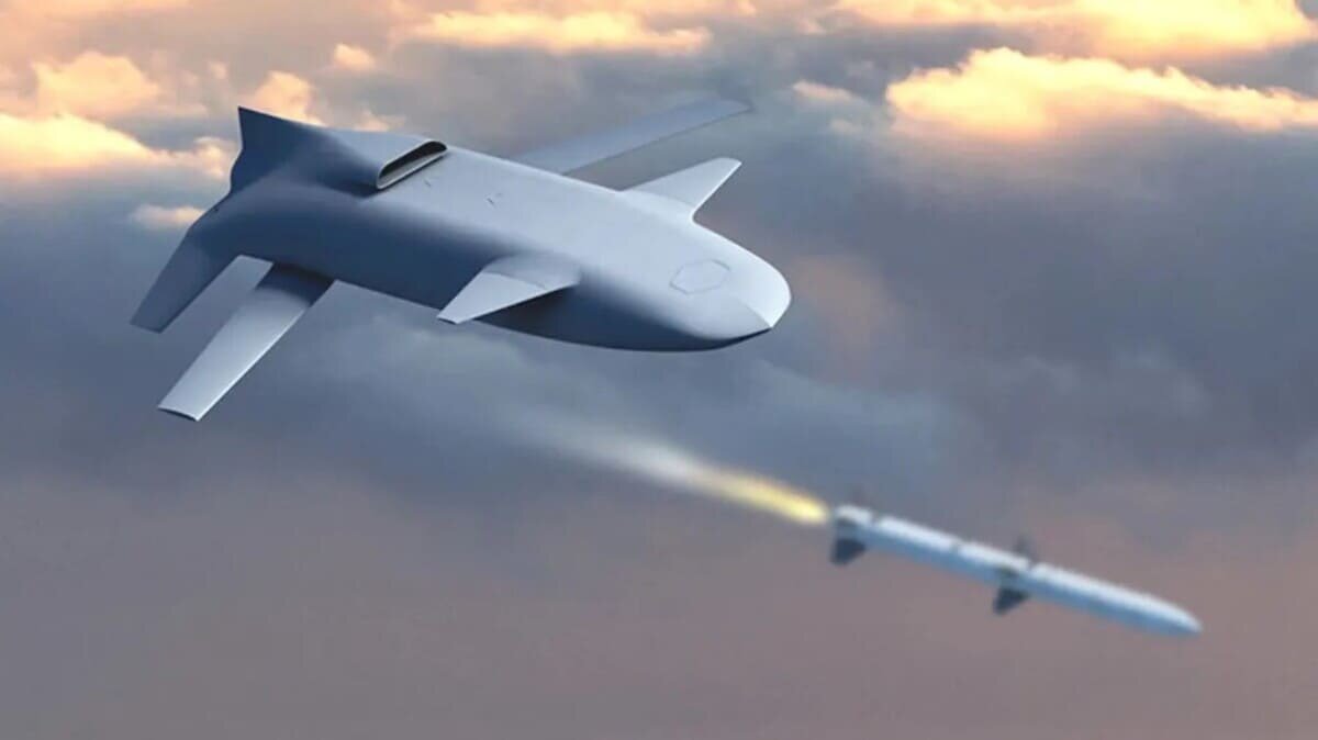    LongShot запускает ракеты «воздух — воздух» / © General Atomics