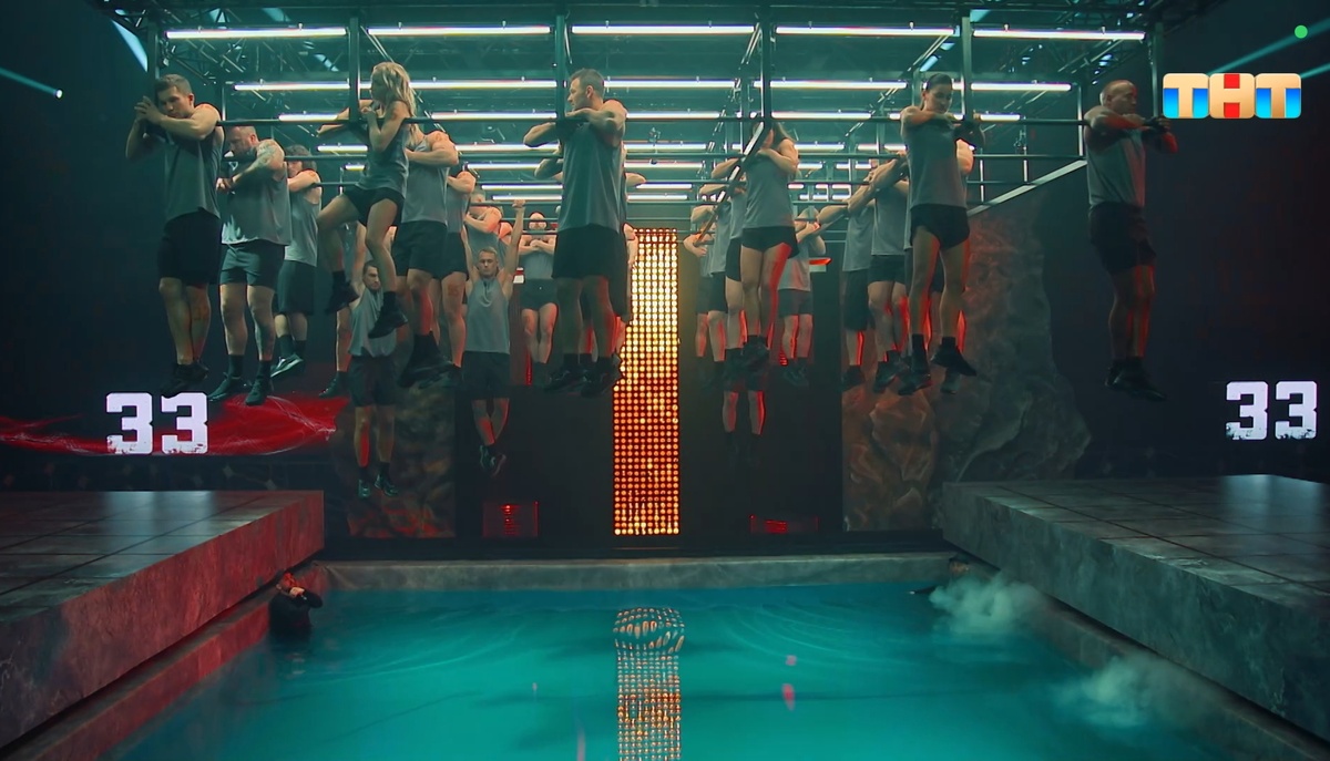 Вис из первого сезона Титанов.