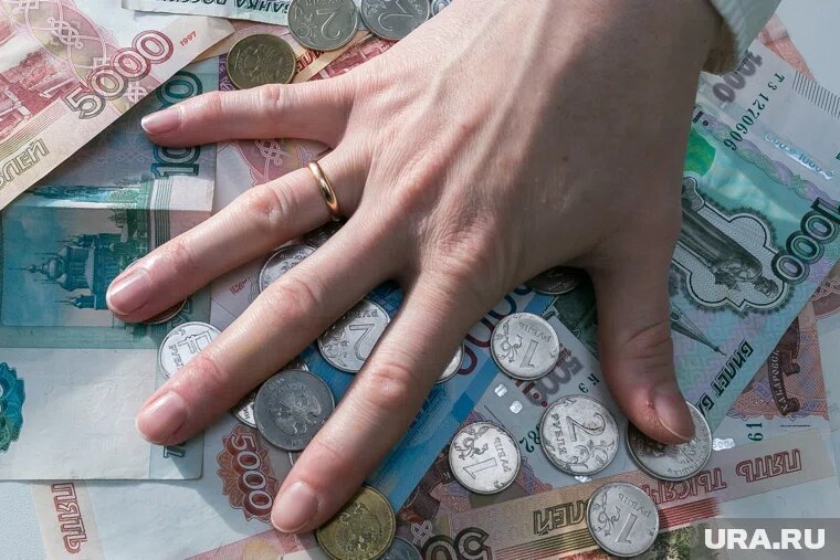 Индексация пенсий для работающих граждан увеличится в три раза. Фото: Денис Моргунов © URA.RU