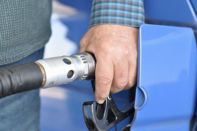    заправка бензин автозаправка