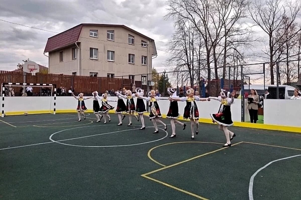    Новый многофункциональный корт открыли в Первоуральске