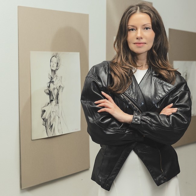     Одежда как произведение искусства: в Уфе прошла персональная выставка дизайнера Юлии Трофимчук