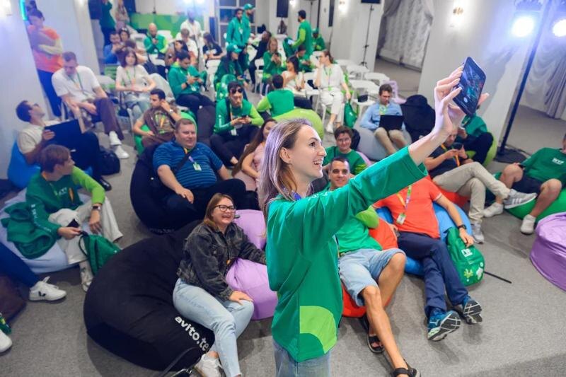    Фото в материале предоставлены пресс-службой «Авито» / Участники Слета Всемирного фестиваля молодежи