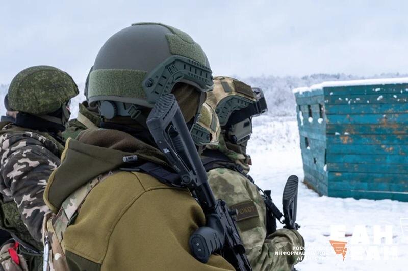    ЕАН / Военнослужащие в камуфляжной форме на учениях